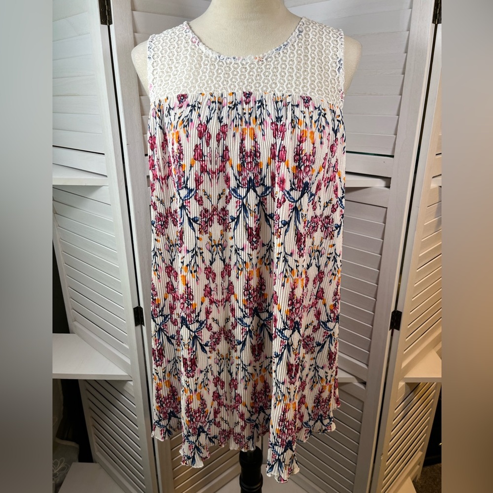 NEW SIREN LILY MATERNITY TOPS